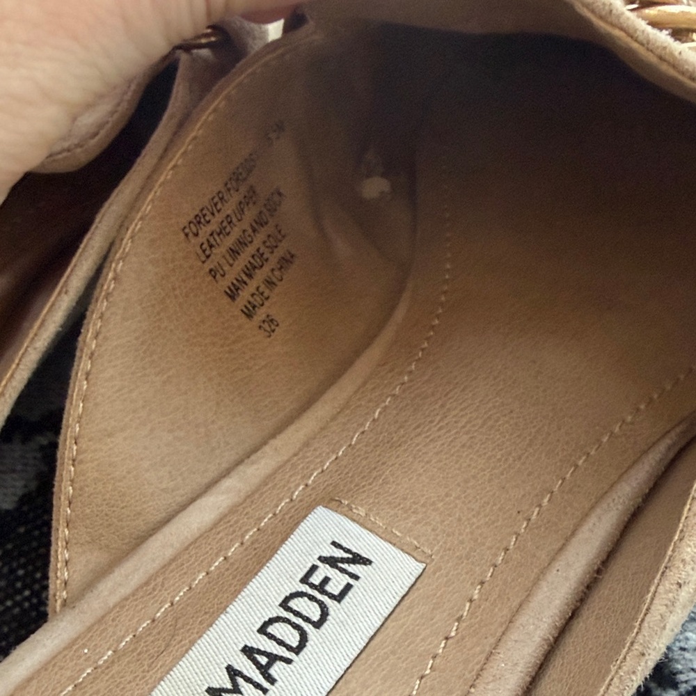 Steve Madden Tan Suede Mules with Gold Chain - Picture 5 of 6